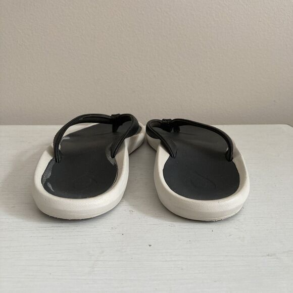 OluKai Sandals Womens Size 7 Pi'oe Casual Slip On Beach Flip Flops Black - Picture 7 of 10